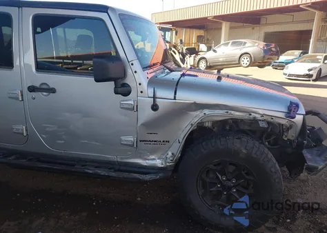 2010 Jeep Wrangler Unlimited Sport из США, поврежденный, VIN 1J4BA3H1XAL207316